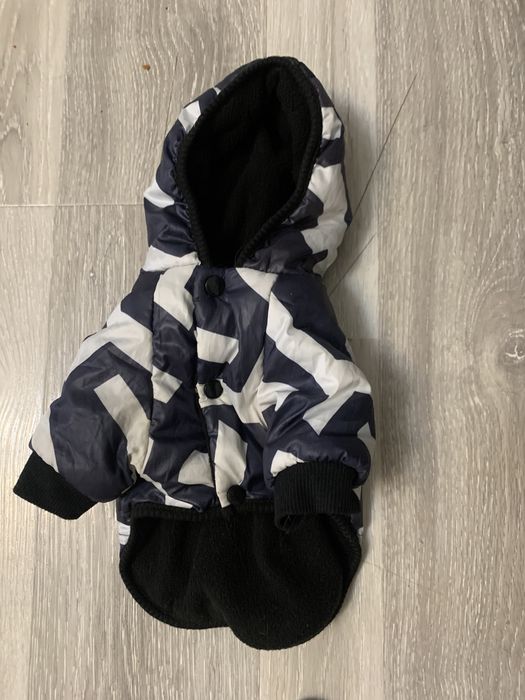 Продам куртку на йорка мини собачку