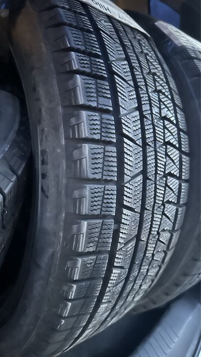 Зимные шины почти новый