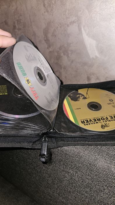 La schimb,cd uri diverse