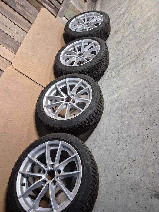 Джанти за BMW F20 F21 225/45/17 със зимни гуми Bridgestone на 4000 км