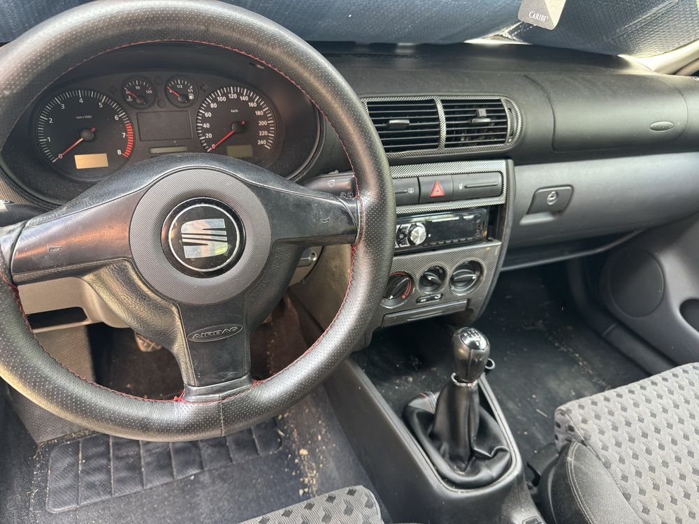 Seat Leon на части
