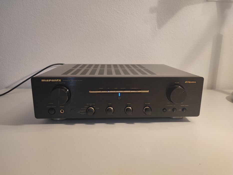 Amplificator Marantz PM 7001 statie