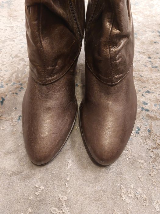 Cizme/ botine Paola Feri mărime 38. Piele naturala. Noi.