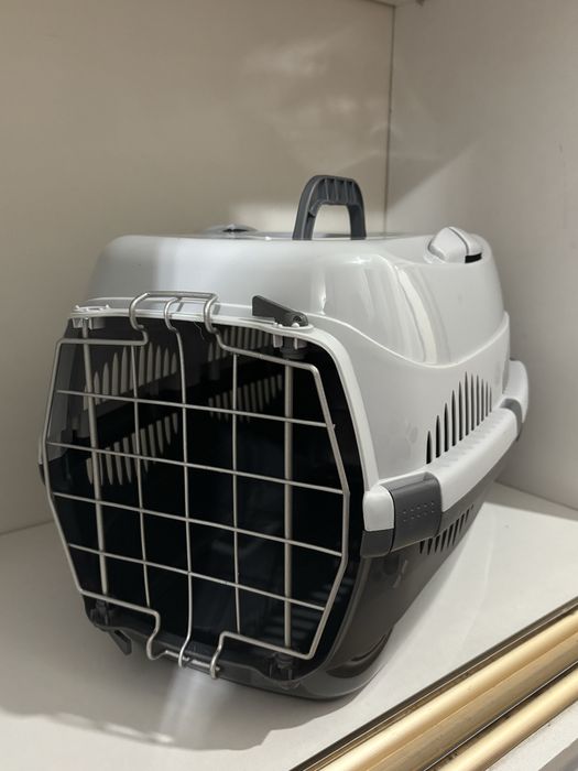 Переноска для кошки в новым состоянии не дорога