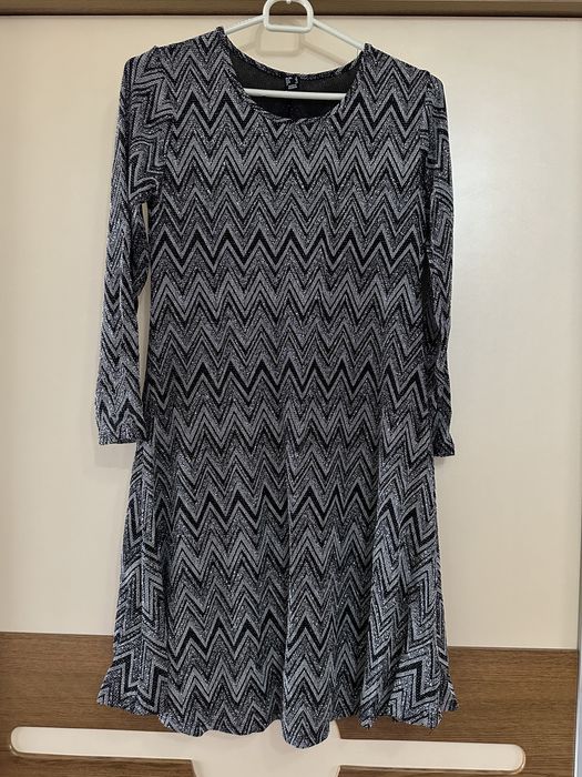 Rochie neagra cu insertii argintii S 36