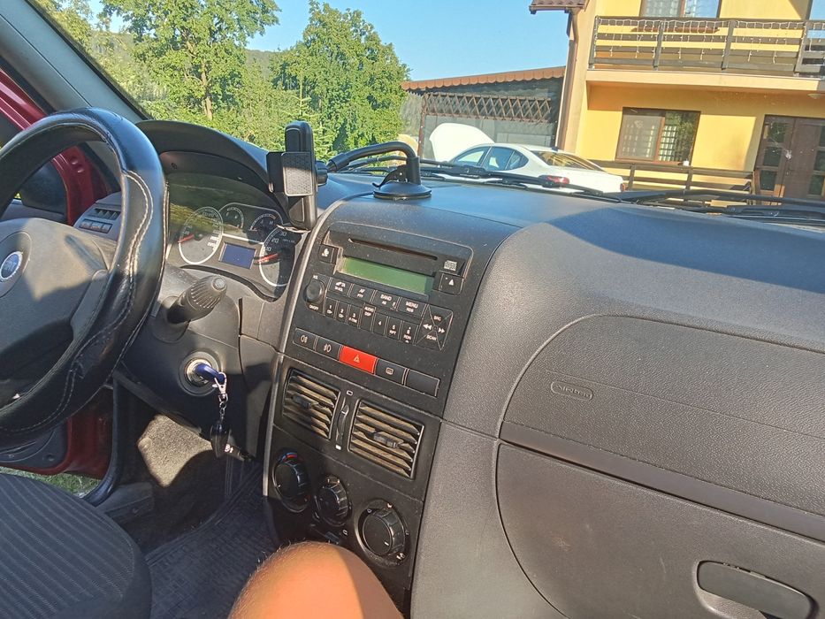 Fiat albea an 2007