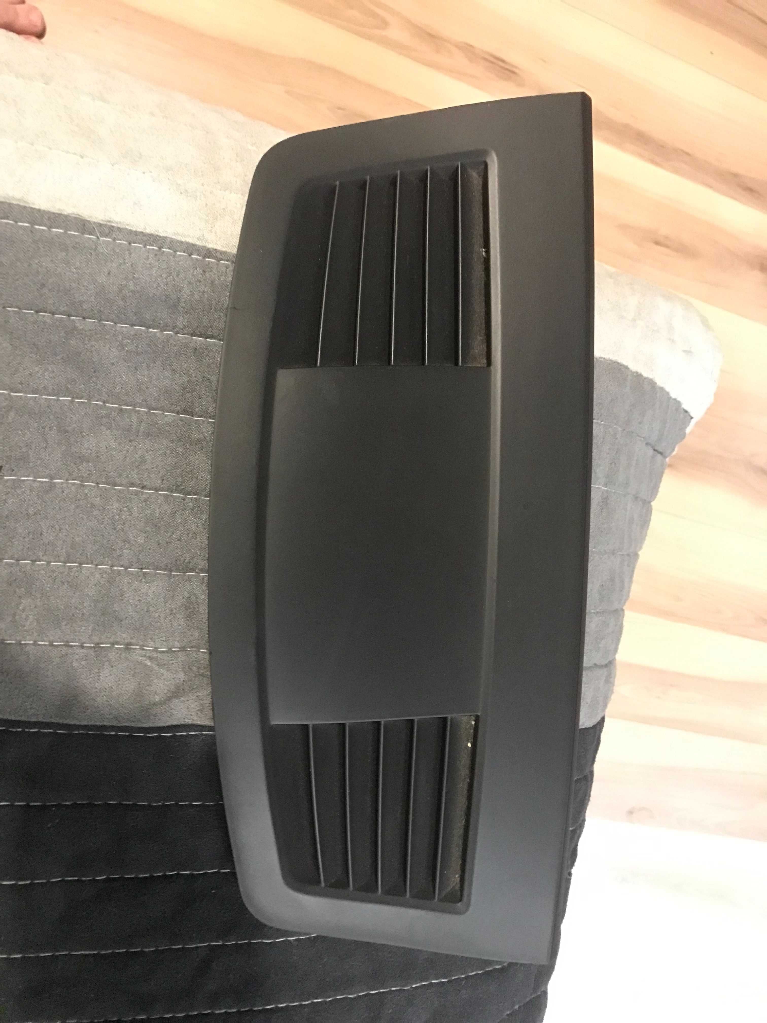 Централна решетка за табло IDRIVE E90/E91/E92