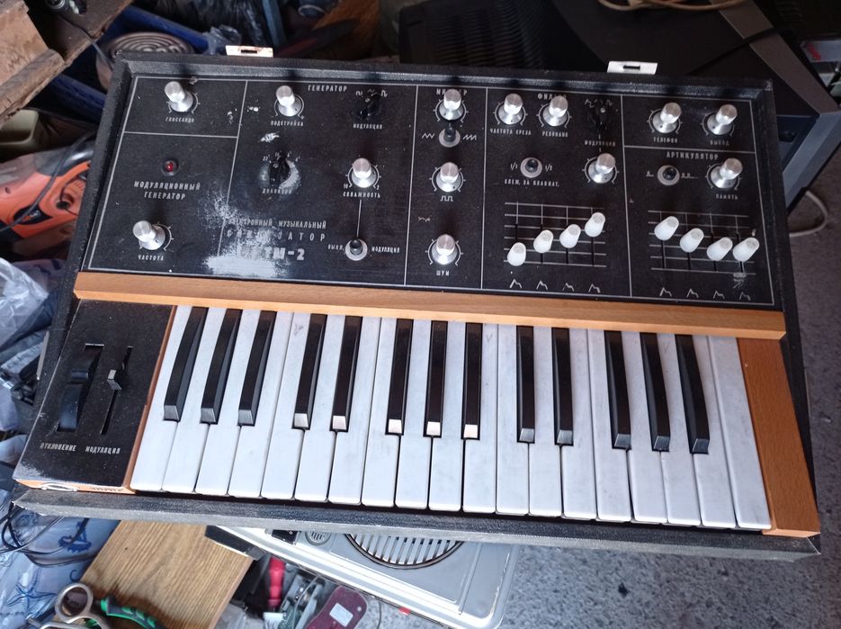 Продам электропианино