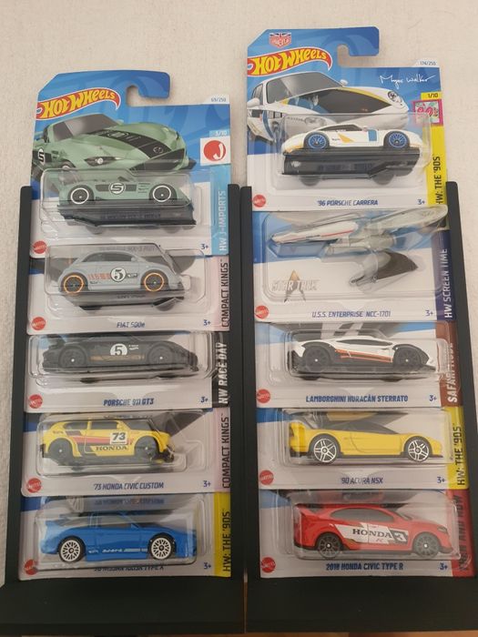 Hot wheels колички 1:64 Хотуилс