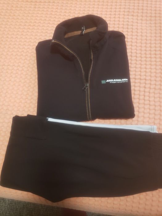 Дамски спортен комплект размер м