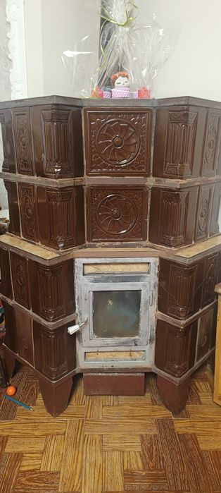 Vând soba de teracota