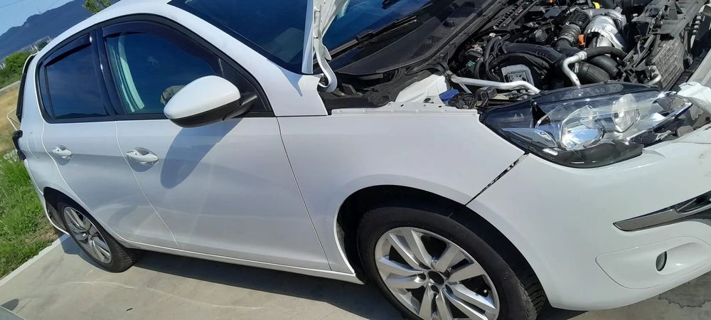 Dezmembram Peugeot 308 II 1.6 HDI BHY / BH02 (DV6FD)
