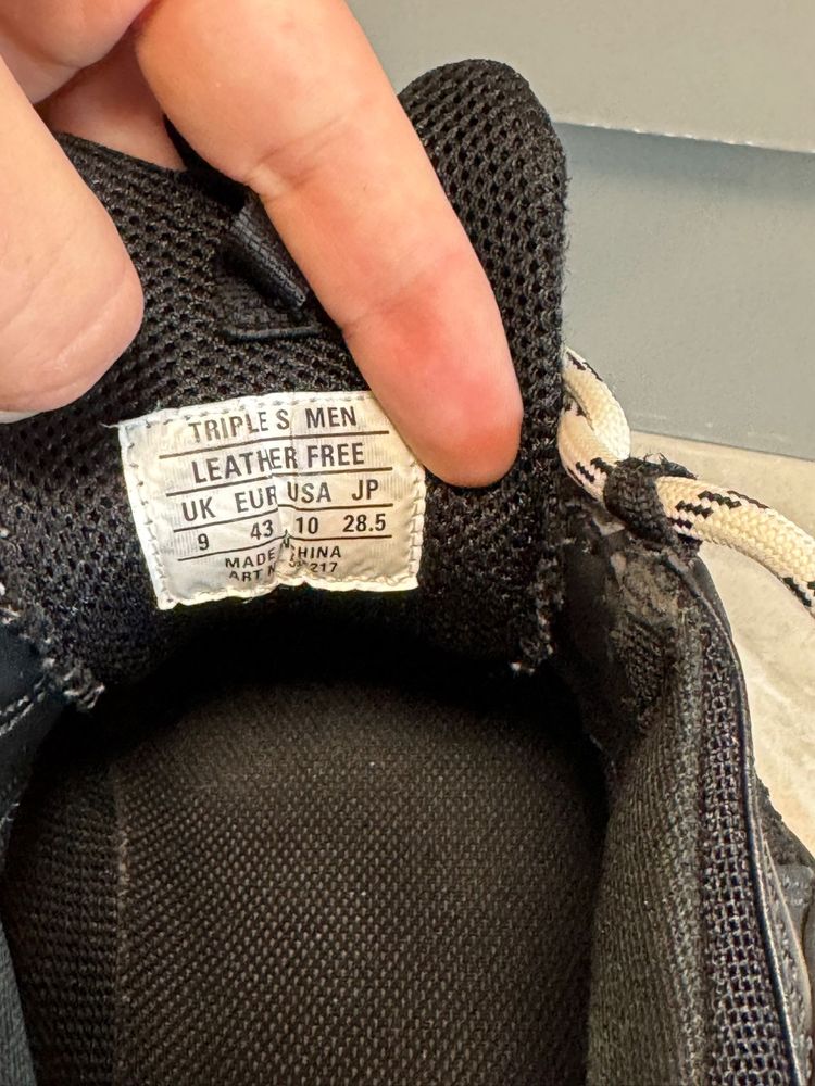 Balenciaga Triple S 43 Black