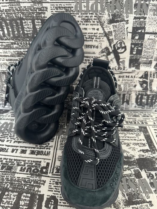 Versace chain reaction black