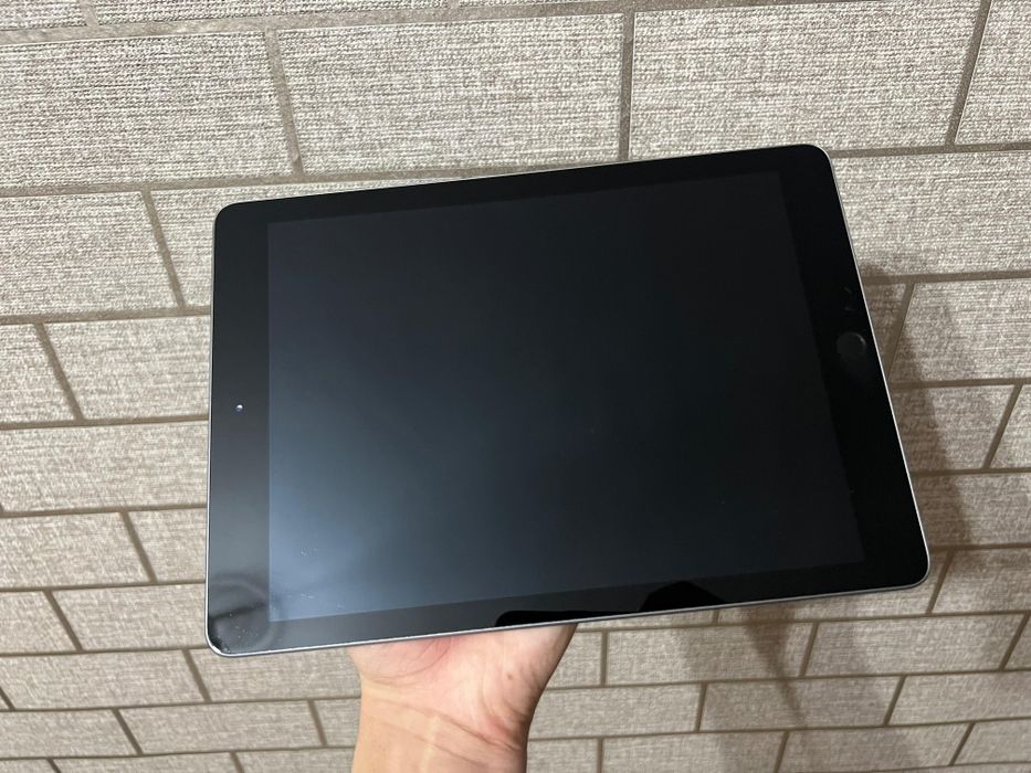 ipad 6 в отличном состоянии