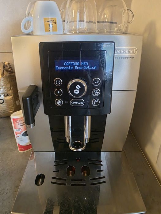 Aparat cafea DeLonghi capuccino