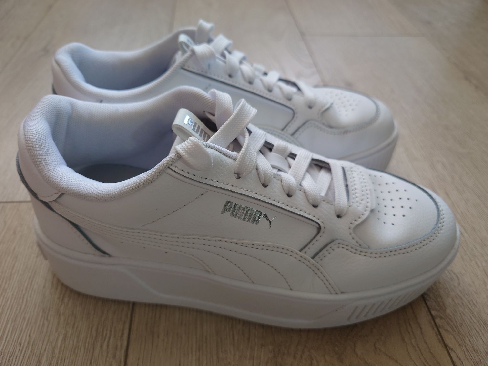 Puma олекотени бели кецове