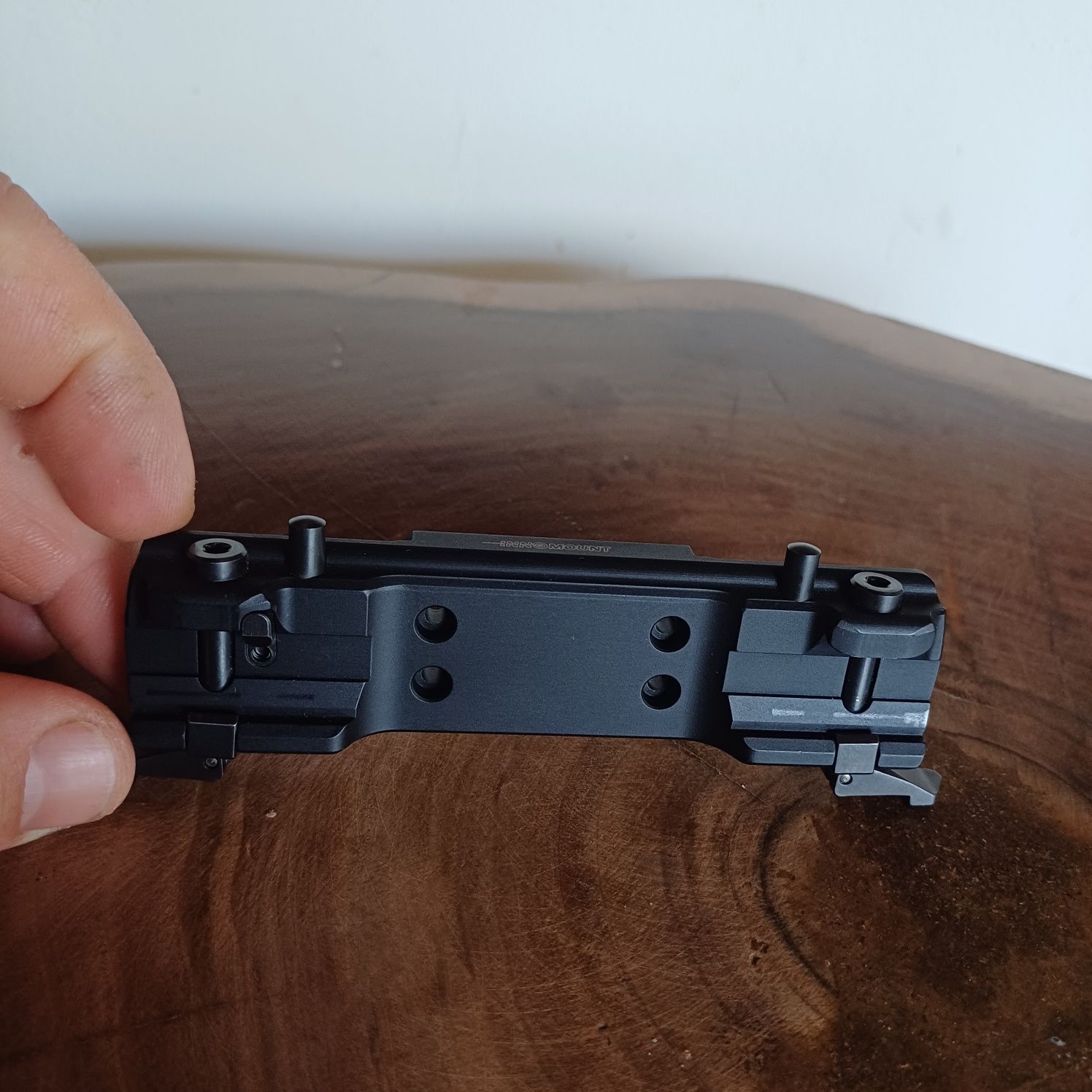 Prindere innomount aimpoint pentru sauer 303 și 404