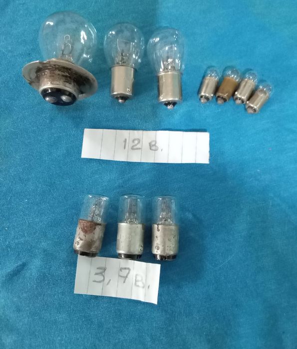 Продаю Советские лампочки.