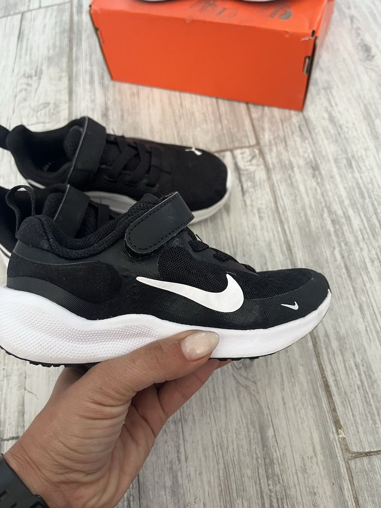 Найк и Пума nike i puma