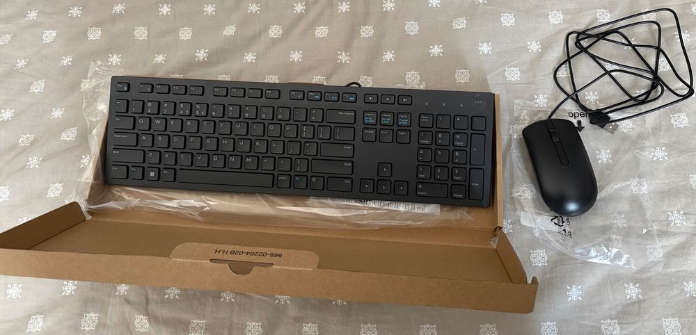 Tastatura multimedia Dell KB216, USB + mouse Dell USB