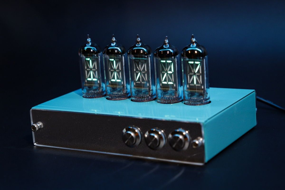 Часы на лампах ВЛИ ИВ-4 СССР Nixie clock ретро винтаж hitech cyberpunk