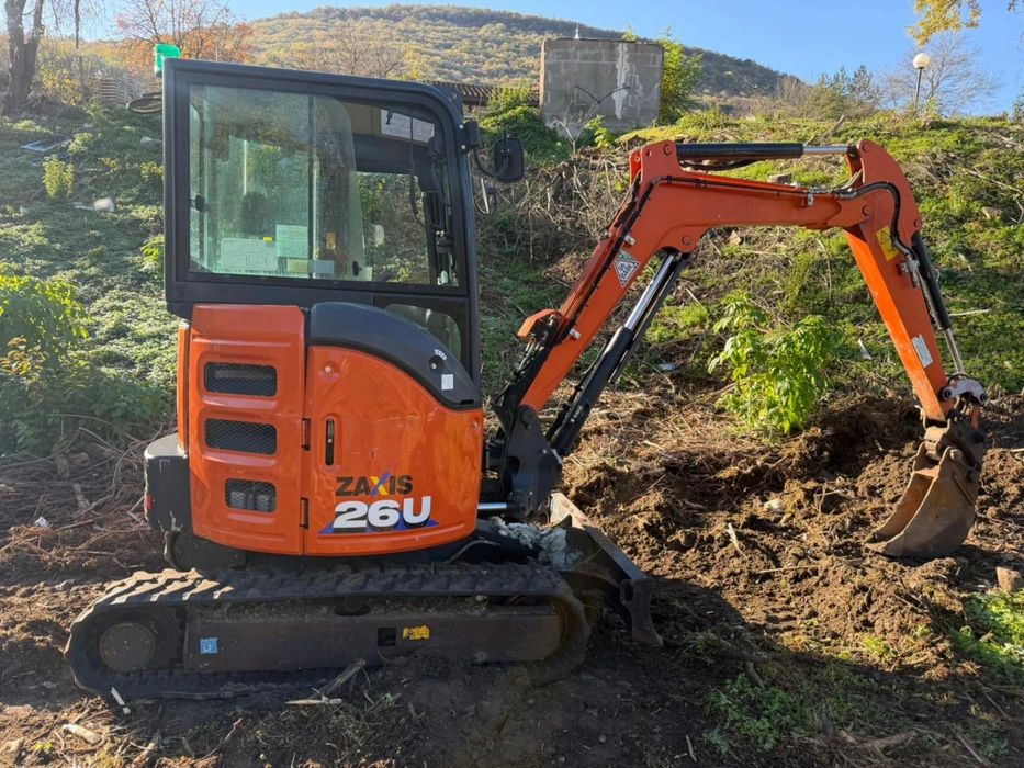 Багер Hitachi ZAXIS 26U