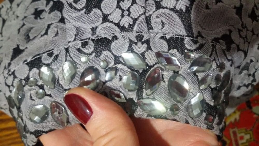 Продам женское платье.