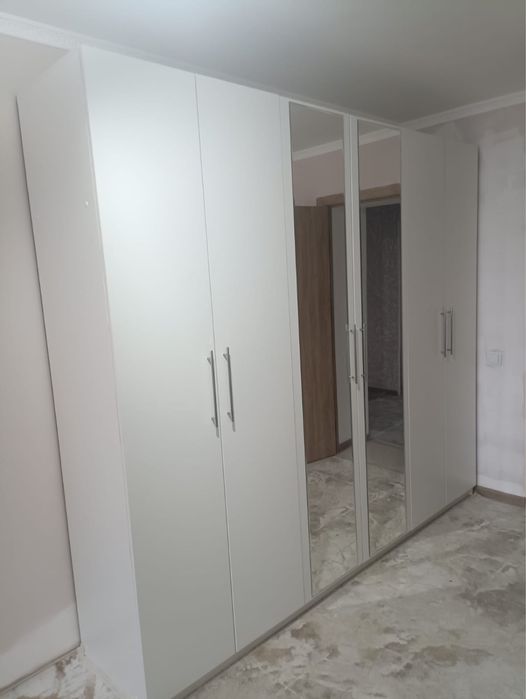 Продам шкаф 6 дверный