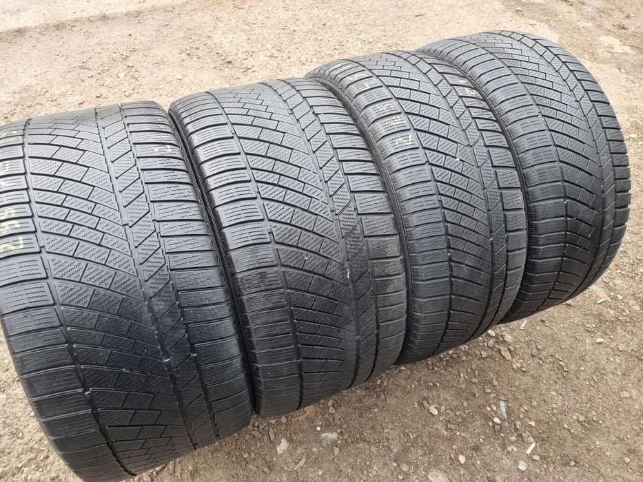 SET 4 Anvelope Iarna 265/45 R19 + 295/40 R19 CONTINENTAL (Panamera)