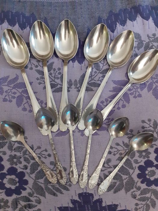 Ложки, вилки и ножи сервировочные