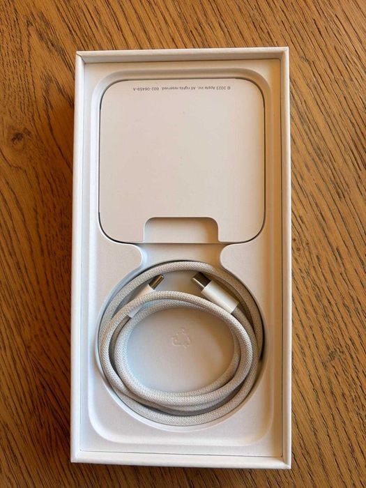 iPhone 15 – 128GB | Отлично състояние, леки следи от употреба