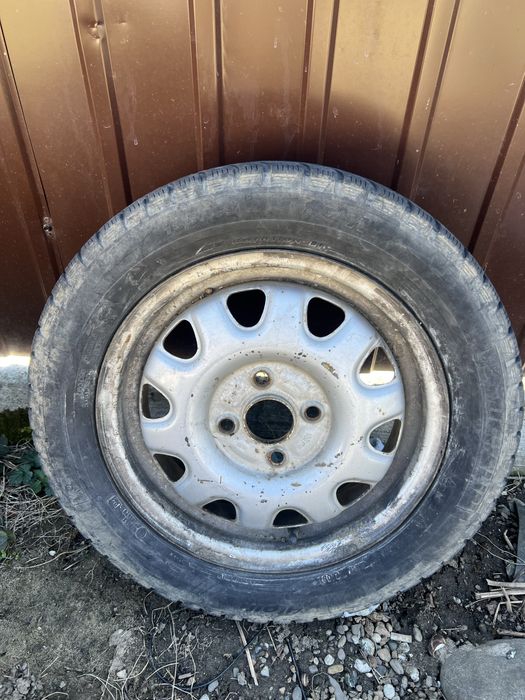 Vând 5 jante r14
