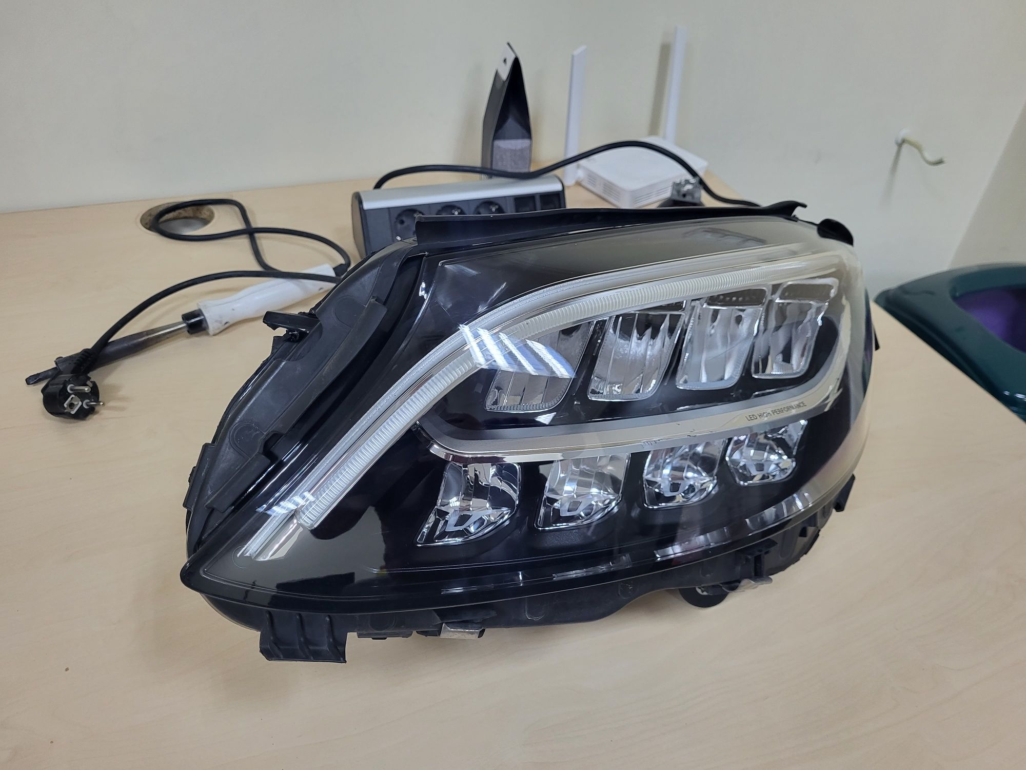 Ляв фар фарове Mercedes W205 LED High Performance far farove мерцедес