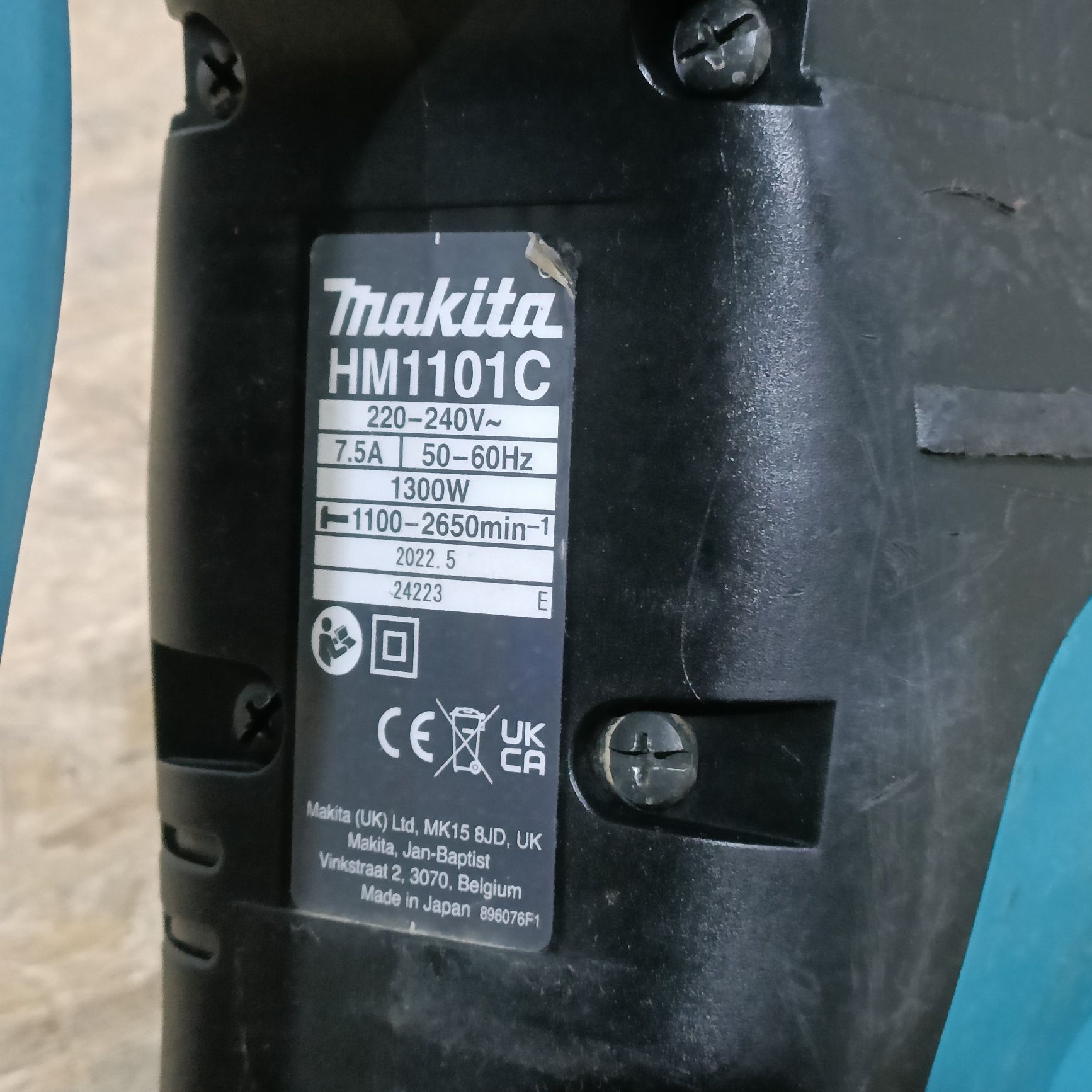 Ciocan demolator Makita HM1101C 1300 W
