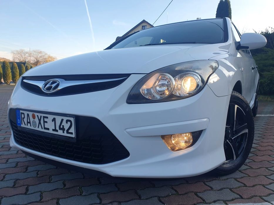 *Hyundai i30 klimatronik*1.4benzina*105cai*euro5*2011*germania adusa*