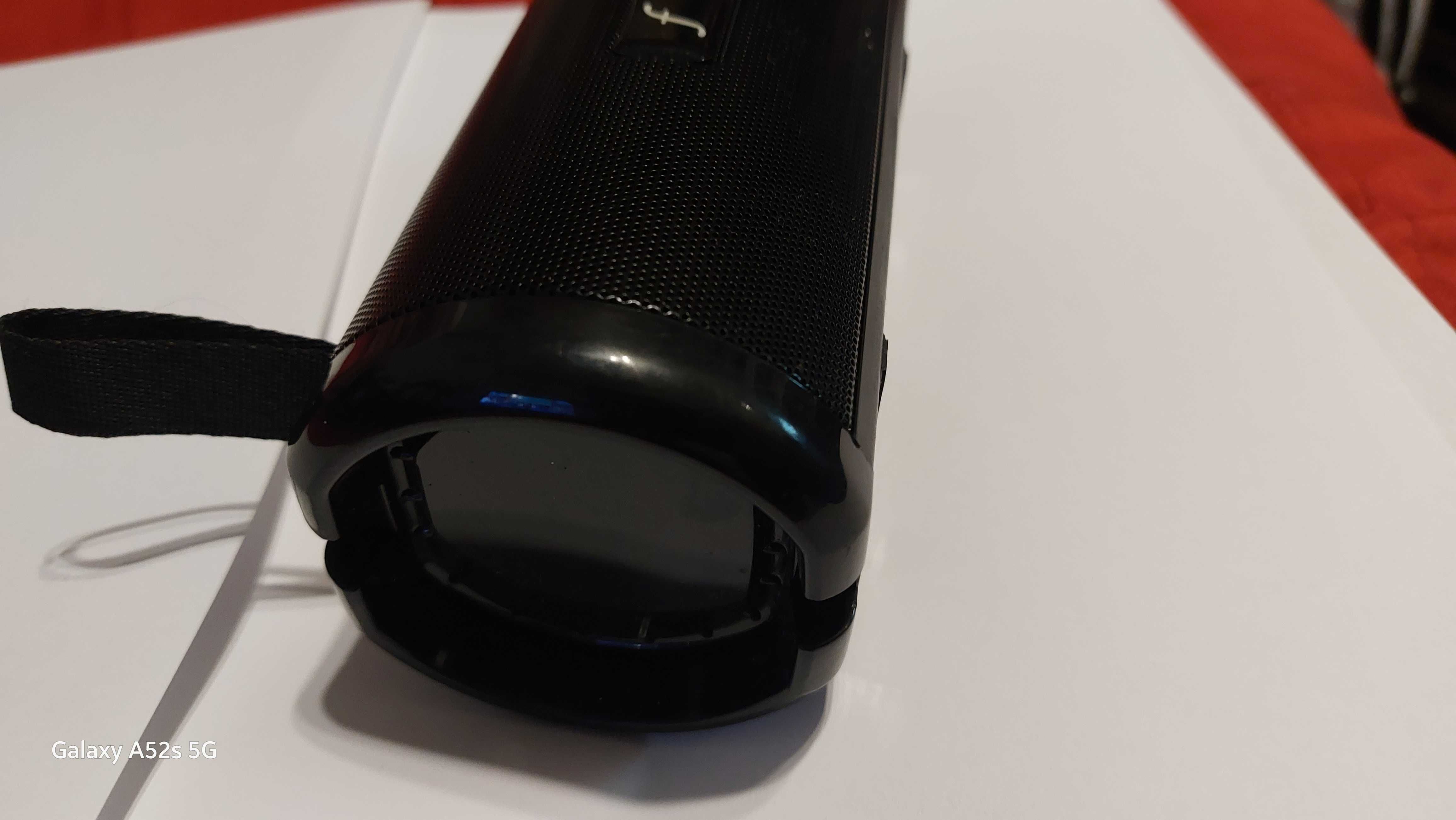 Boxa portabila wireless  Radio  Bluetooth