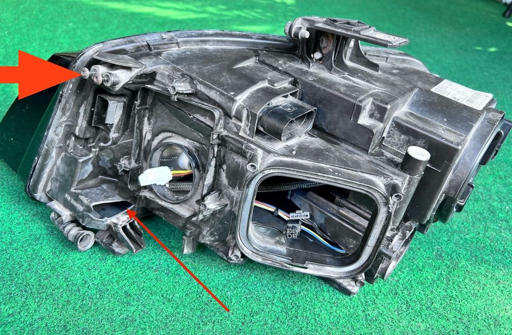 Vand faruri dreapta Audi A4 B8 led original si aftermarket