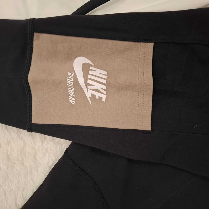 Дамски дрехи Nike Xs