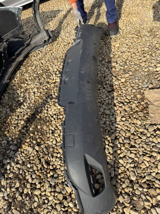 Spoiler difuzor bara spate Renault Megane 3 2010/2011/2012/2013