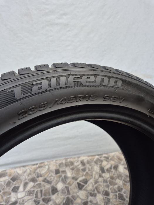 4бр 235 45 18 Laufenn зимни - 20г