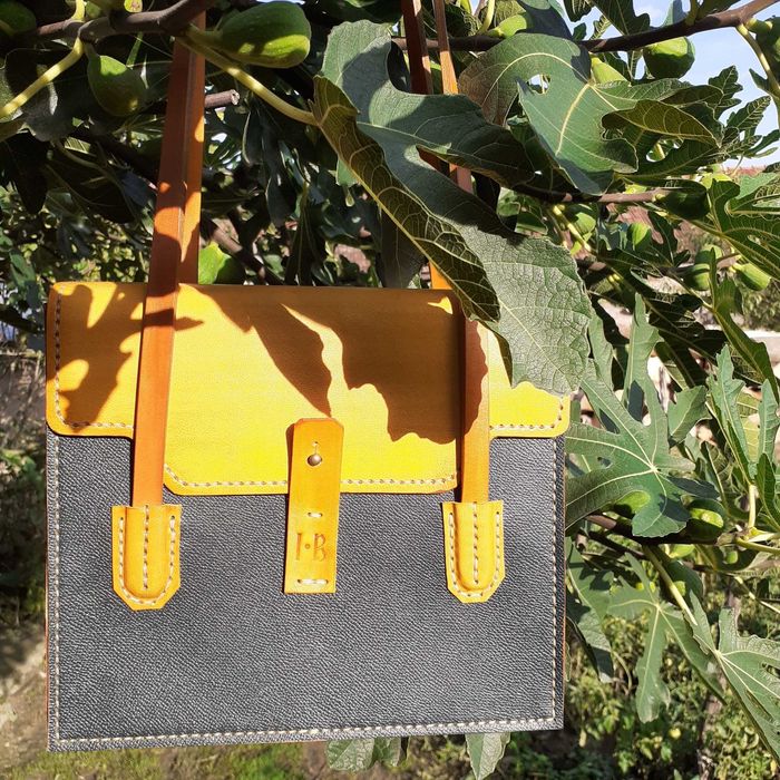 Geantă de piele naturală - full grain, poseta pentru femei.