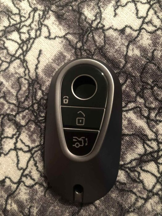 Кейс за ключ Мерцедес от 2022година