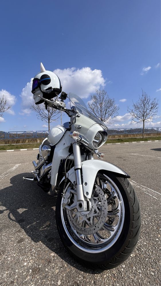 Suzuki Intruder / Boulevard VZR 1800 1M09R full accesorizat Recent