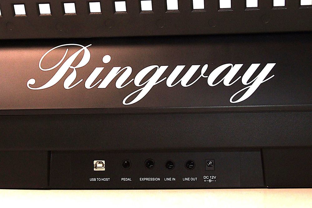 Acordeon orizontal Orla MIDI PC, 37 clape, 96 basi, Made in Italy, NOU