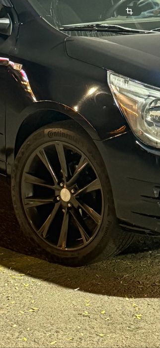 235 45 R18 cobalt diska