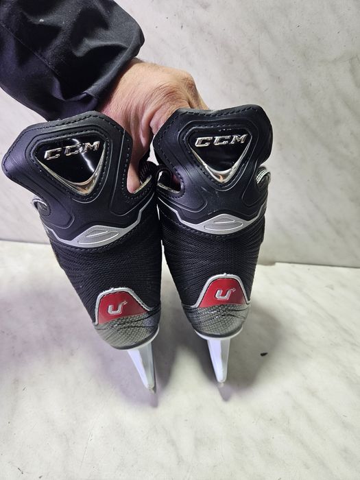Patine 2071 hochei hockey CCM   marime   30 (19   cm)