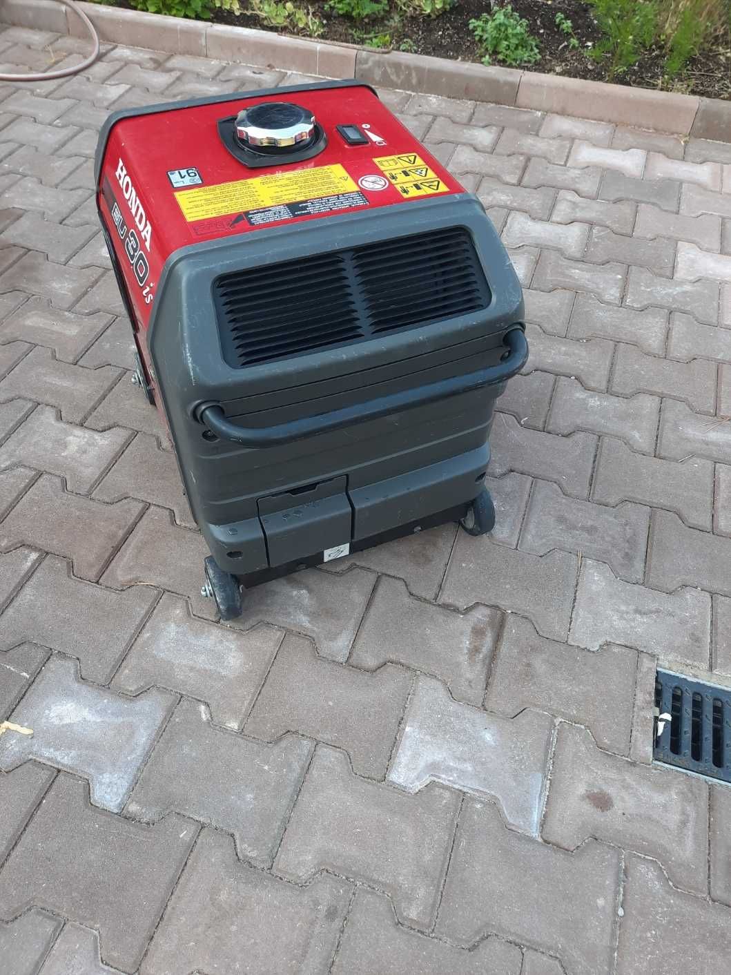 Генератор инверторен с ел. стартер Honda EU30iS 3.0 kW
