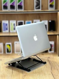 • Apple | MacBook PRO 13