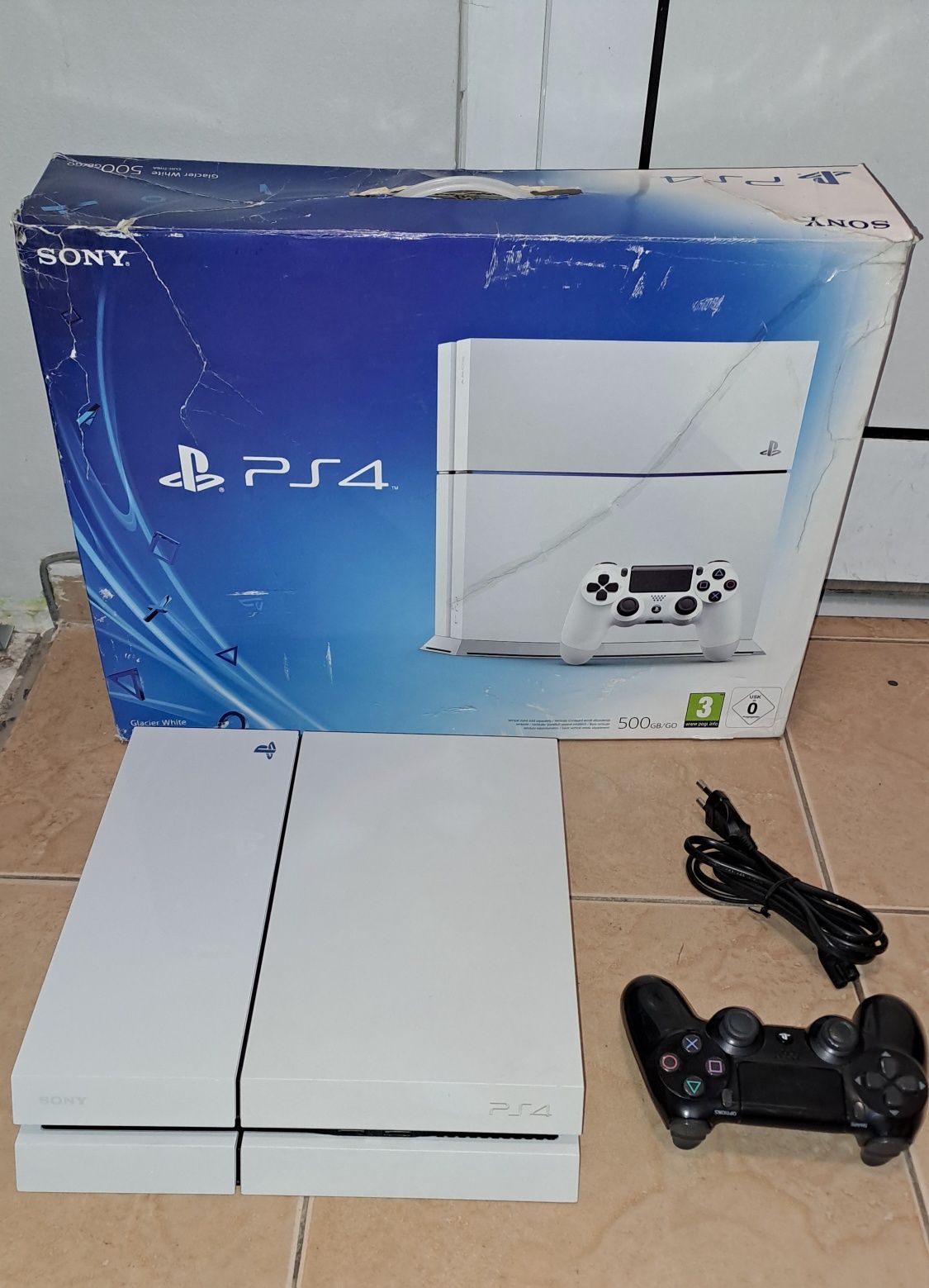 Sony PlayStation 4 Бял